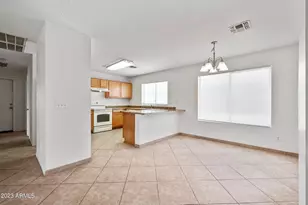 6723 S 31st Dr, Phoenix, AZ 85041 - Photo 5