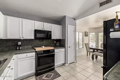 6614 W Desert Hollow Drive, Phoenix, AZ 85083 - Photo 7