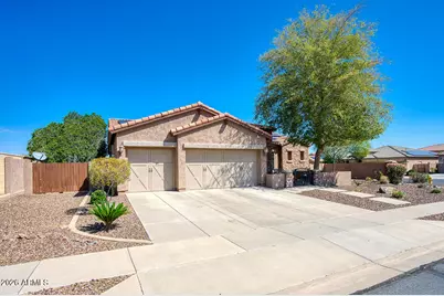 19326 W Medlock Drive, Litchfield Park, AZ 85340 - Photo 3