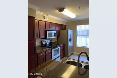 2025 E Campbell Avenue #Apt 222, Phoenix, AZ 85016 - Photo 3
