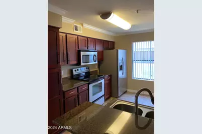 2025 E Campbell Avenue #Apt 222, Phoenix, AZ 85016 - Photo 3
