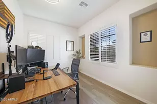 3978 E Hashknife Rd, Phoenix, AZ 85050 - Photo 11