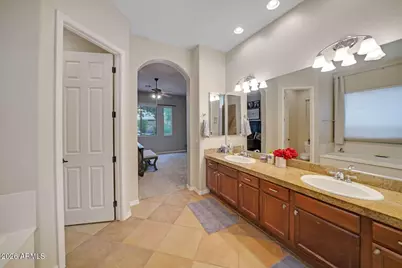 3978 E Hashknife Road, Phoenix, AZ 85050 - Photo 15