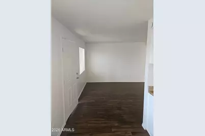 1313 E Vista Avenue #Apt 4, Phoenix, AZ 85020 - Photo 3