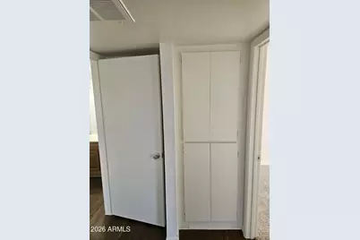 1313 E Vista Avenue #Apt 4, Phoenix, AZ 85020 - Photo 9