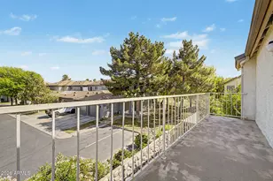 19913 N Denaro Dr, Glendale, AZ 85308 - Photo 33