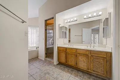 19913 N Denaro Drive, Glendale, AZ 85308 - Photo 11