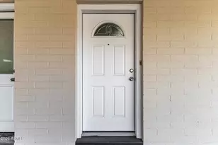 2537 E La Jolla Dr, Tempe, AZ 85282 - Photo 11