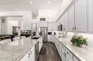 1581 S Karen Dr, Chandler, AZ 85286 - Photo 9