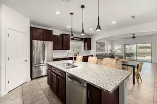 10847 W Swayback Pass, Peoria, AZ 85383 - Photo 13