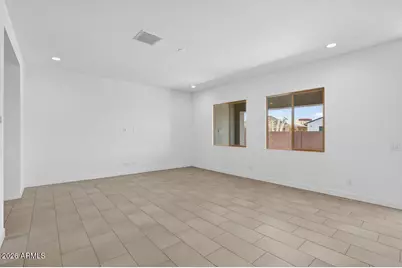 8855 W Oregon Avenue, Glendale, AZ 85305 - Photo 11