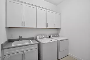 8855 W Oregon Ave, Glendale, AZ 85305 - Photo 35