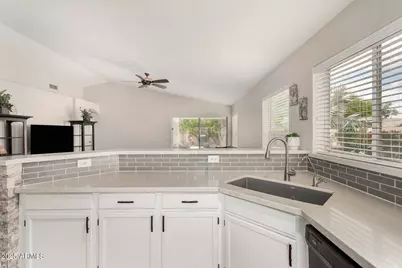 1653 E Gail Drive, Chandler, AZ 85225 - Photo 7