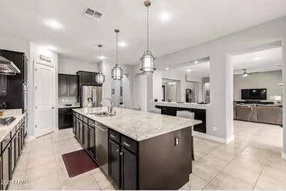 2924 E Athena Avenue, Gilbert, AZ 85297 - Photo 9