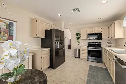 26615 S Moonshadow Drive, Sun Lakes, AZ 85248 - Photo 11