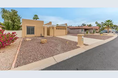 26629 S New Town Drive, Sun Lakes, AZ 85248 - Photo 3