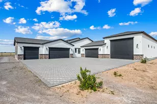 569 S May Pl, Casa Grande, AZ 85194 - Photo 3