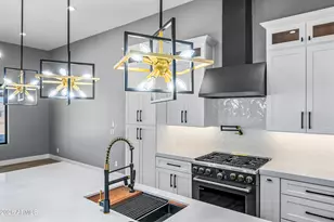 569 S May Pl, Casa Grande, AZ 85194 - Photo 9