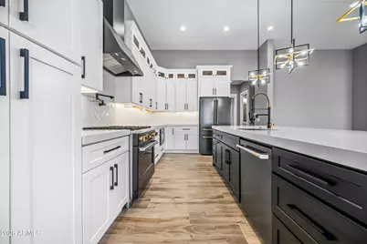 569 S May Place, Casa Grande, AZ 85194 - Photo 11