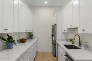 3516 N 35th Pl, Phoenix, AZ 85018 - Photo 11