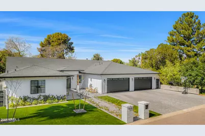 3516 N 35th Place, Phoenix, AZ 85018 - Photo 1