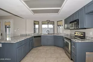 1719 W Yukon Dr, Phoenix, AZ 85027 - Photo 11