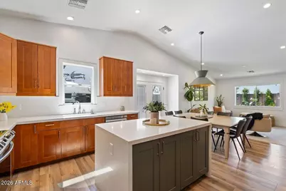 532 N Falcon Drive, Gilbert, AZ 85234 - Photo 17