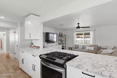 962 E 8th Place, Mesa, AZ 85203 - Photo 5