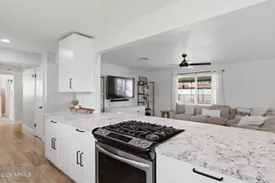 962 E 8th Pl, Mesa, AZ 85203 - Photo 5