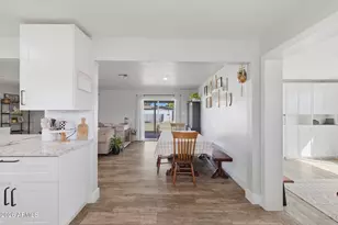 962 E 8th Pl, Mesa, AZ 85203 - Photo 9