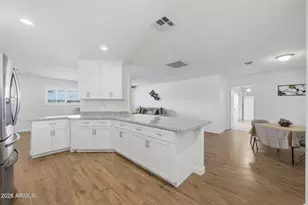 10538 W Bolivar Dr, Sun City, AZ 85351 - Photo 17