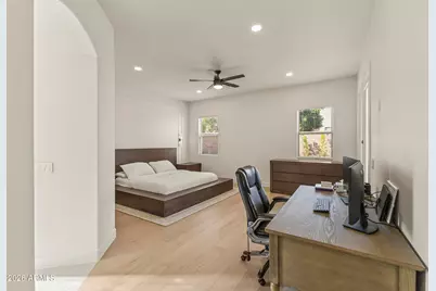 9418 W Salter Drive, Peoria, AZ 85382 - Photo 33