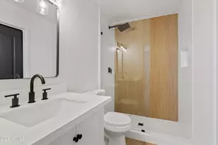 2602 E Vista Dr, Phoenix, AZ 85032 - Photo 11