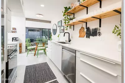 4646 N 11th Avenue #111, Phoenix, AZ 85013 - Photo 5