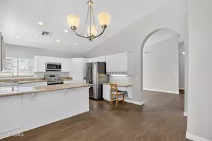 26633 S Queen Palm Ct, Sun Lakes, AZ 85248 - Photo 13