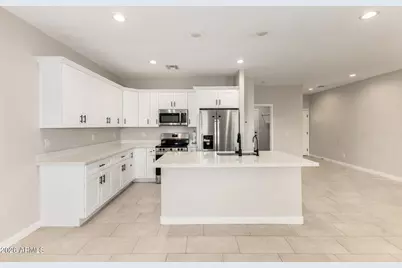 10019 W Monaco Boulevard, Arizona City, AZ 85123 - Photo 7