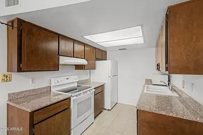 9605 W Mountain View Road #B, Peoria, AZ 85345 - Photo 11