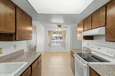 9605 W Mountain View Road #B, Peoria, AZ 85345 - Photo 13