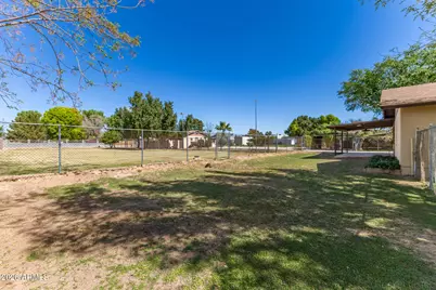 4132 W Monte Cristo Avenue, Phoenix, AZ 85053 - Photo 33