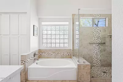 21610 N 44th Place, Phoenix, AZ 85050 - Photo 19