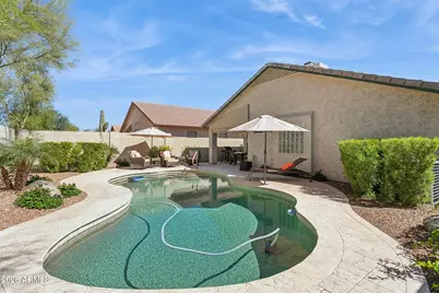 21610 N 44th Place, Phoenix, AZ 85050 - Photo 35