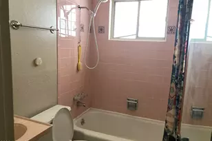 6414 W Mitchell Dr, Phoenix, AZ 85033 - Photo 9