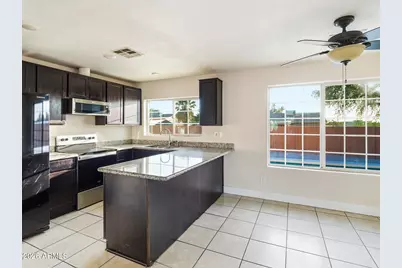 8628 S 14th Place, Phoenix, AZ 85042 - Photo 13