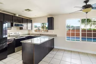 8628 S 14th Pl, Phoenix, AZ 85042 - Photo 13