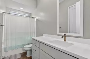 22036 N 59th Wy, Phoenix, AZ 85054 - Photo 15