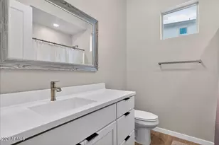 22036 N 59th Wy, Phoenix, AZ 85054 - Photo 13