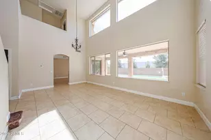 16577 W Saguaro Ln, Surprise, AZ 85388 - Photo 9