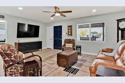 4235 N 16th Drive, Phoenix, AZ 85015 - Photo 7