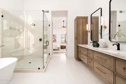 10228 N 55th Place, Paradise Valley, AZ 85253 - Photo 31