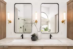 10228 N 55th Pl, Paradise Valley, AZ 85253 - Photo 23